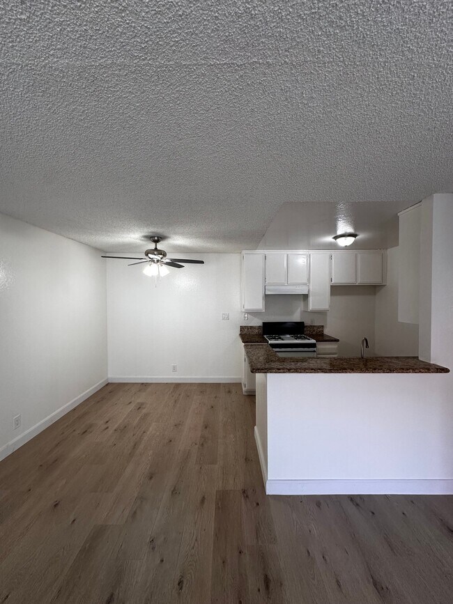 Foto del edificio - 5134 N Glendora Ave