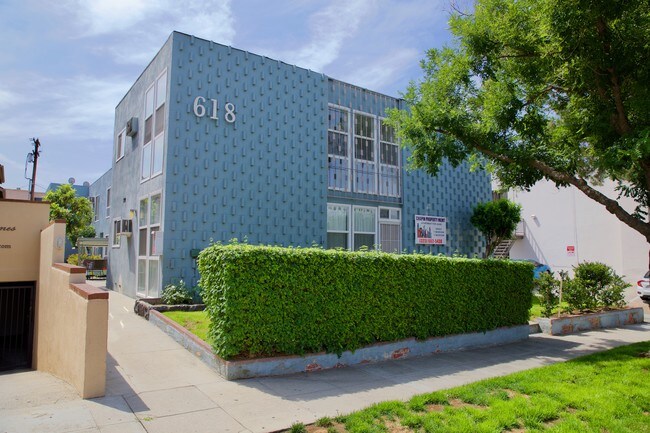 Fachada del edificio - 618 E Cedar Ave