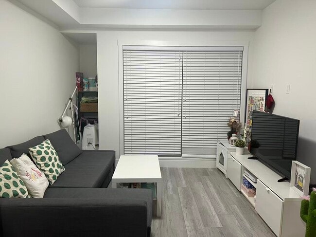 Building Photo - 13978 Fraser Hwy