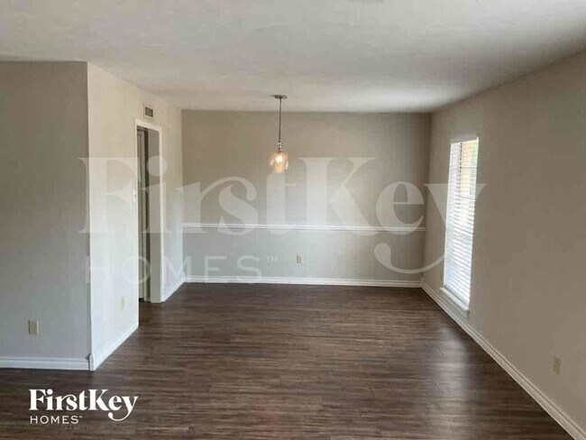 Foto del edificio - 3729 Dumas Trail