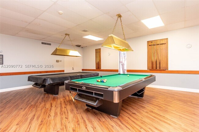 Building Photo - 505 Briarwood Cir
