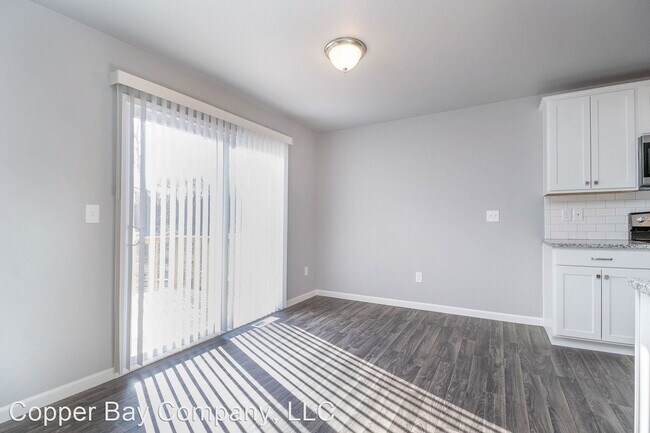 Building Photo - 4 br, 2 bath House - 526 Aldrich Street
