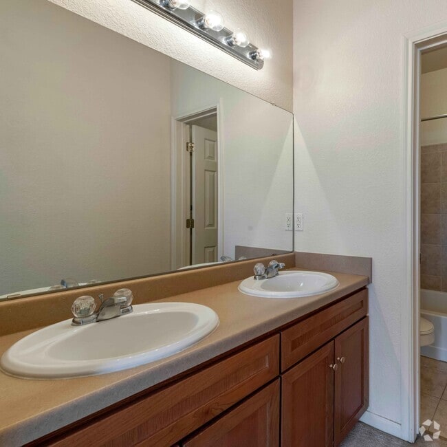 Columbine Country Club Houses for Rent with a Garage Littleton, CO