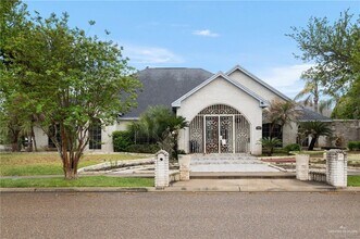 Building Photo - 9 Santa Fe St