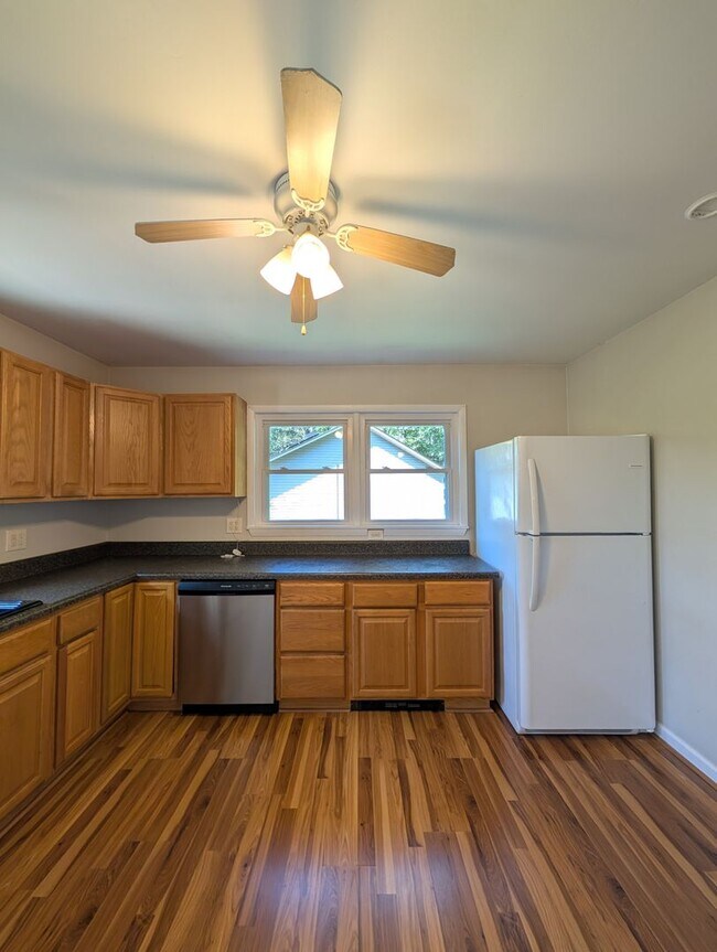 Foto del edificio - Arden Rental - Royal Pines Area