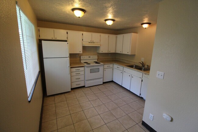 Foto del edificio - 1205 N Cook St