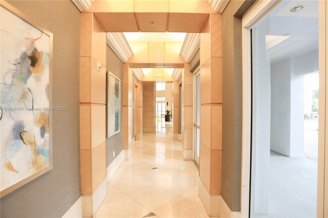 Building Photo - 19400 Turnberry Way