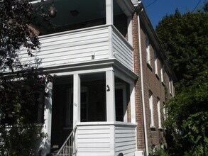 Building Photo - 186 Grasmere Ave