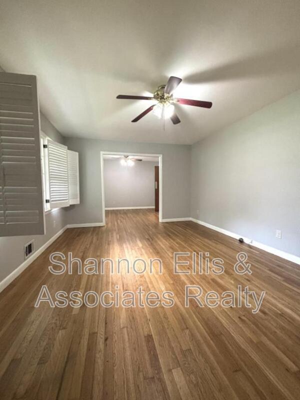 Foto del edificio - 1255 Angelia Dr SW