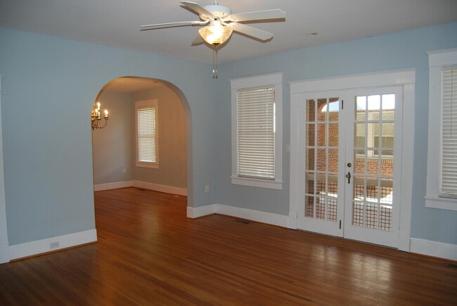 Building Photo - 2809 Lombardy Ct