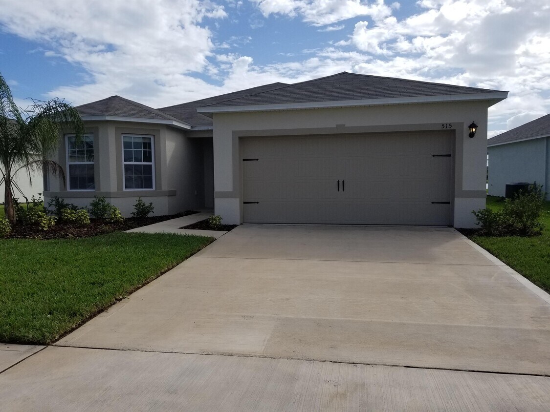 515 Stowers Dr, New Smyrna Beach, FL 32168 House for Rent in New