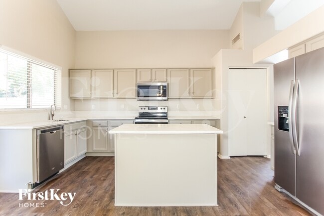 Building Photo - 12694 W Flower St