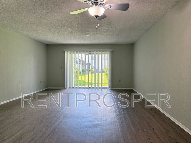 Building Photo - 4117 S Semoran Blvd