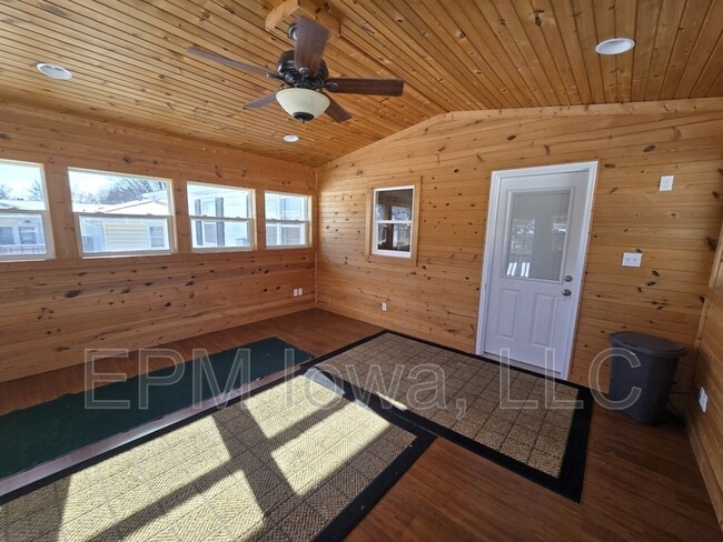 Building Photo - 3502 Veralta Dr