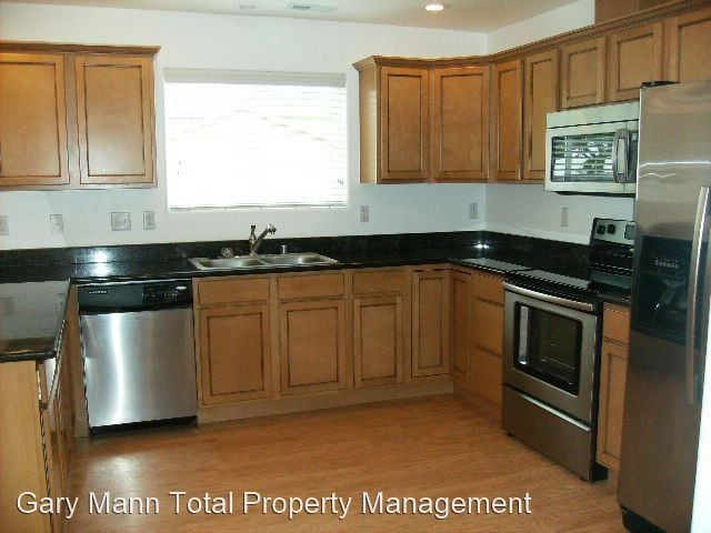 Building Photo - 103 E Mizzou Ct