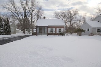 Building Photo - 9249 Whitall Ln