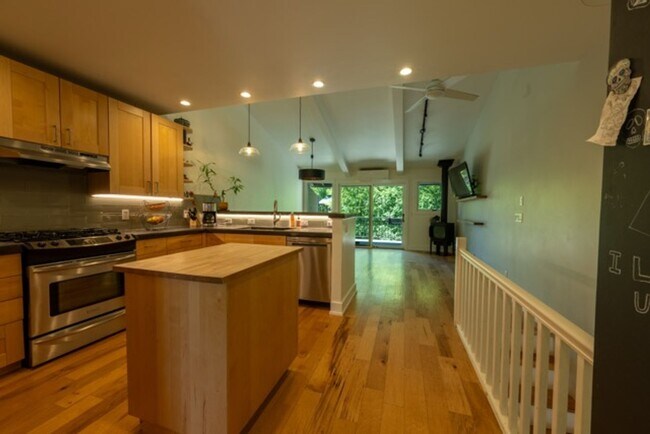 Foto del edificio - Sun Valley Townhome Steps from Skiing, Hiking, and Biking Trails
