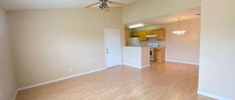 Foto del edificio - 2131 Cascades Blvd