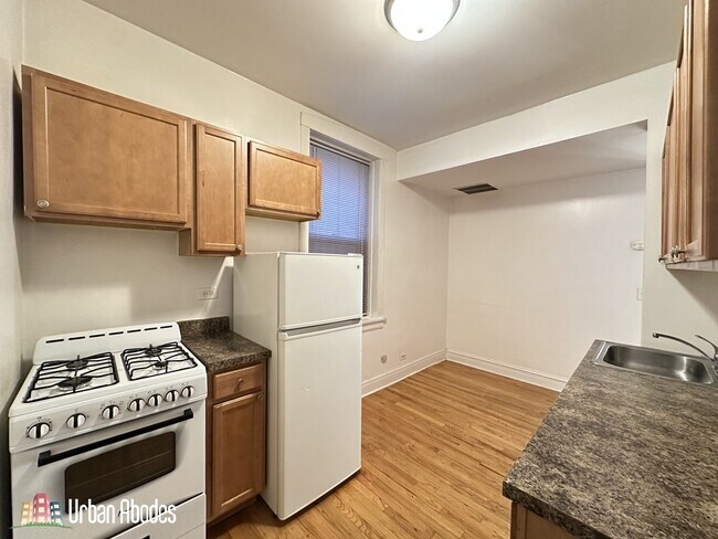 Foto del edificio - 4609 N Western Ave