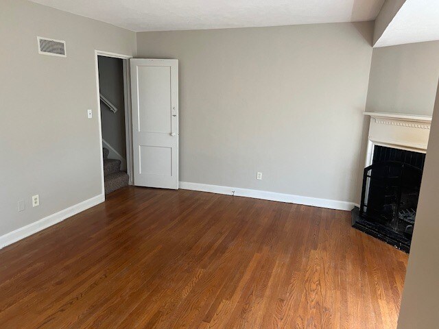 Sala de estar - 1212 W Murdock St