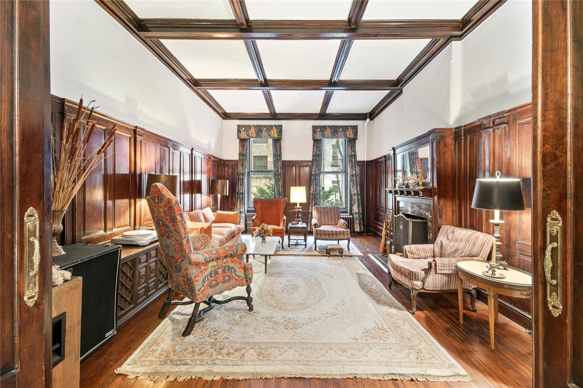 Primary Photo - 8 W 83rd St