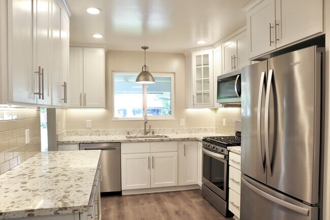 Foto del edificio - Adorable home in Northgate – Fremont!