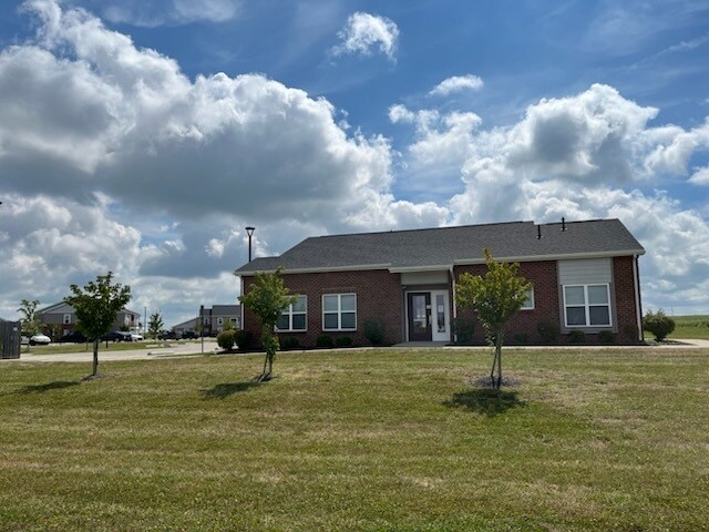 Foto principal - Courthouse Family Housing