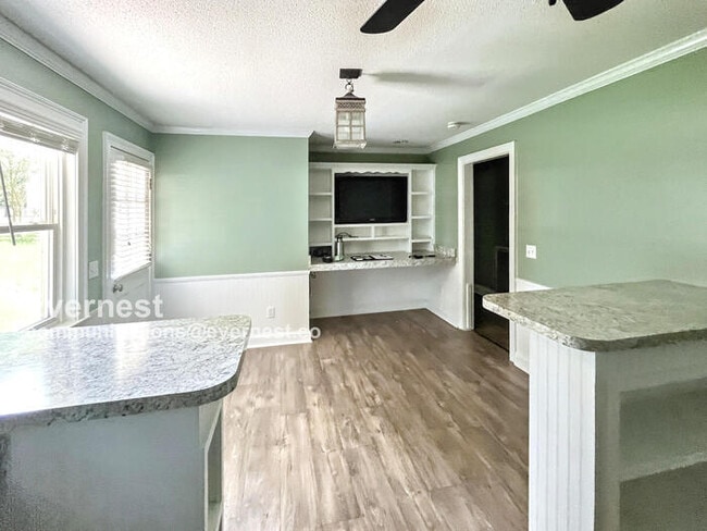 Building Photo - 5438 Village Garden Dr