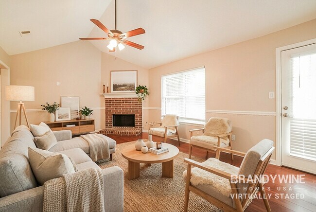 Building Photo - 6490 Saddleback Cir