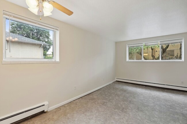 Building Photo - 4628 Tyler St NE