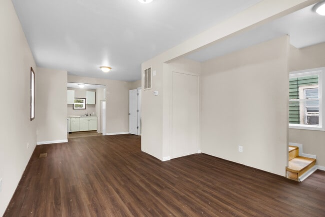 Foto del edificio - 708 2nd Ave