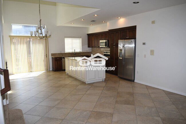 Foto del edificio - 3935 E Rough Rider Rd