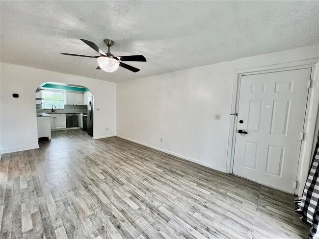 Building Photo - 7008 S Mascotte St