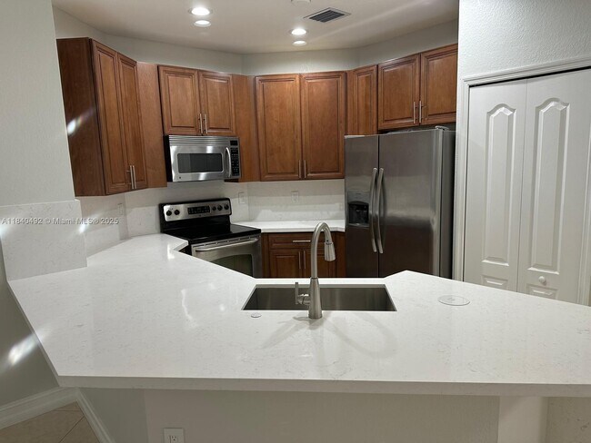 Foto del edificio - 11177 NW 79th Ln