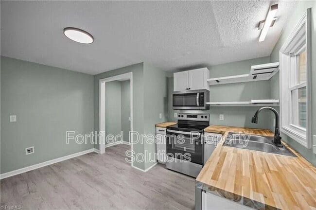 Foto del edificio - 608 Montgomery St