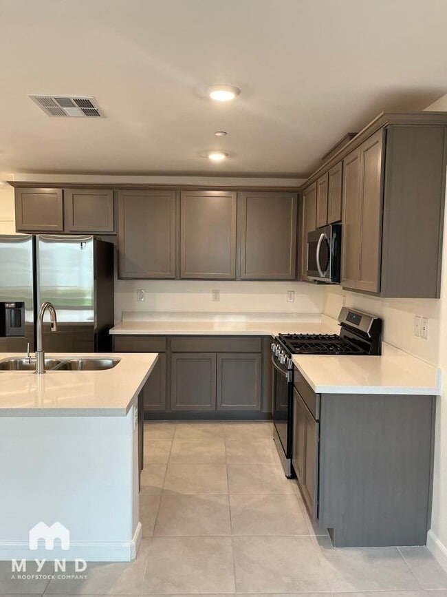 Building Photo - 3534 Alpheus River Ave