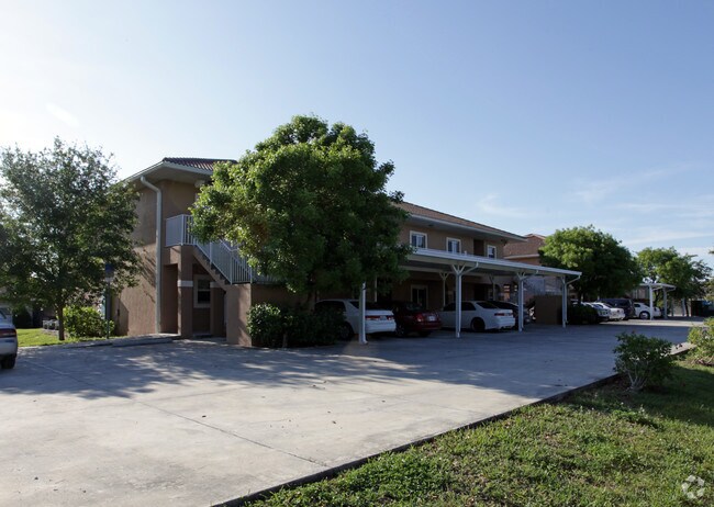 Foto del edificio - 607 SE 13th Pl