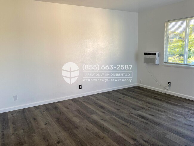 Building Photo - 751 San Jule Ct