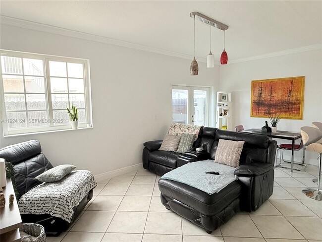 Foto del edificio - 7551 NW 174th Terrace