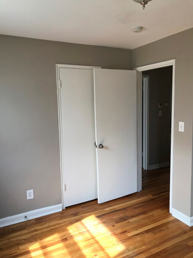 Building Photo - 8342 Lyness Dr