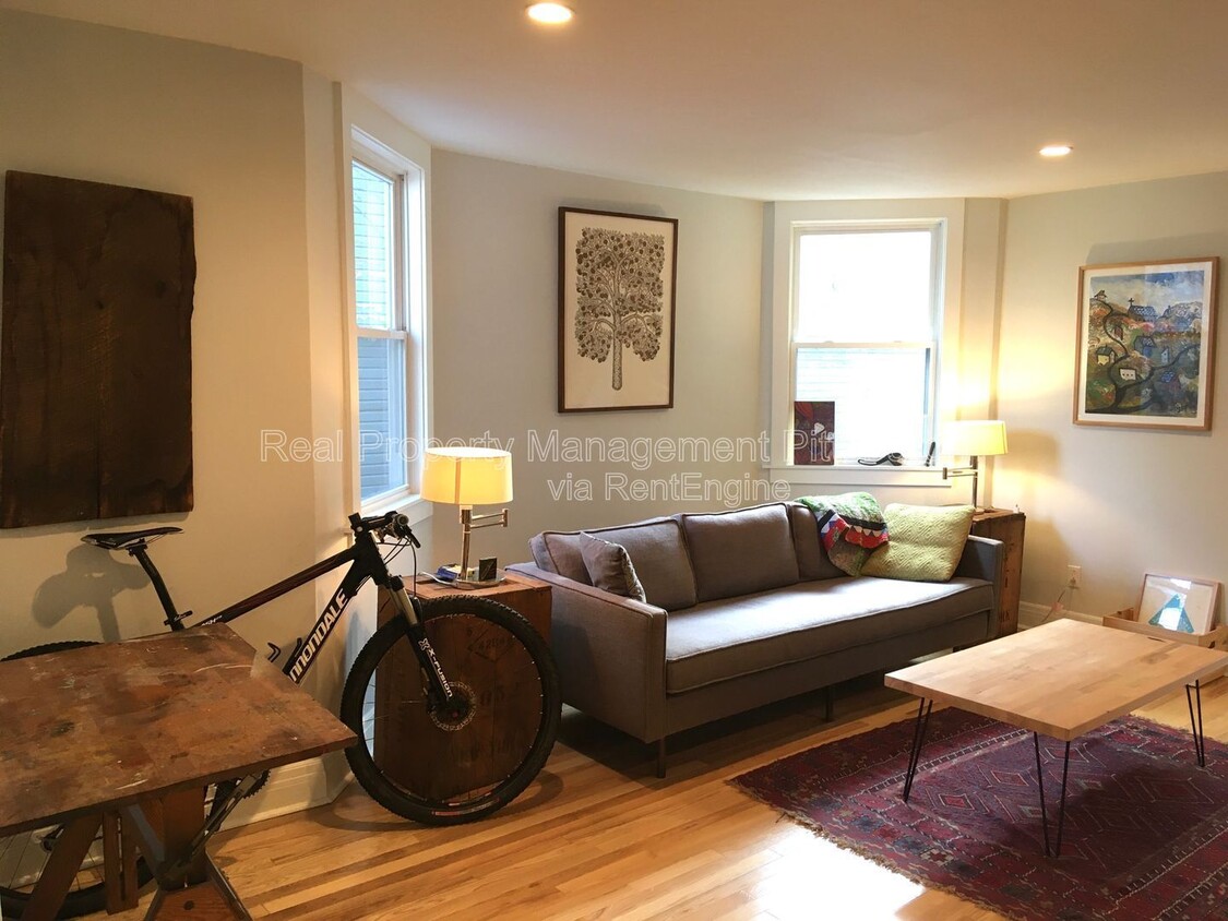 Photo - 5619 East Liberty Boulevard