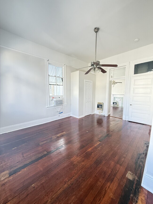 Building Photo - 5226 Perrier St