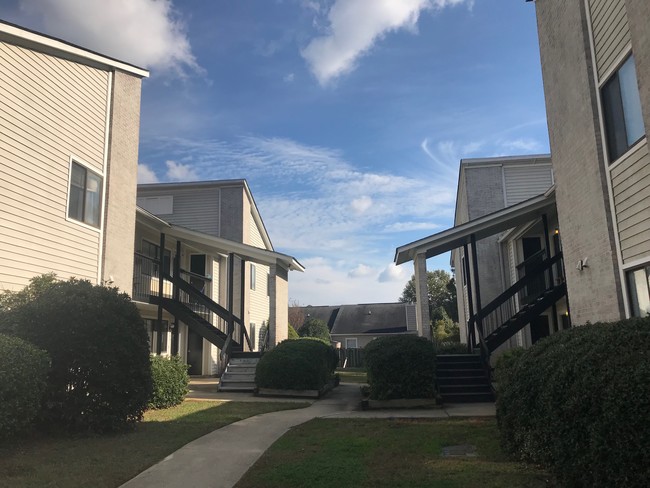 Creekside Apartments - Columbia, SC | Apartments.com