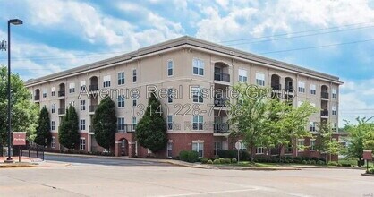 Building Photo - 1270 Strassner Dr