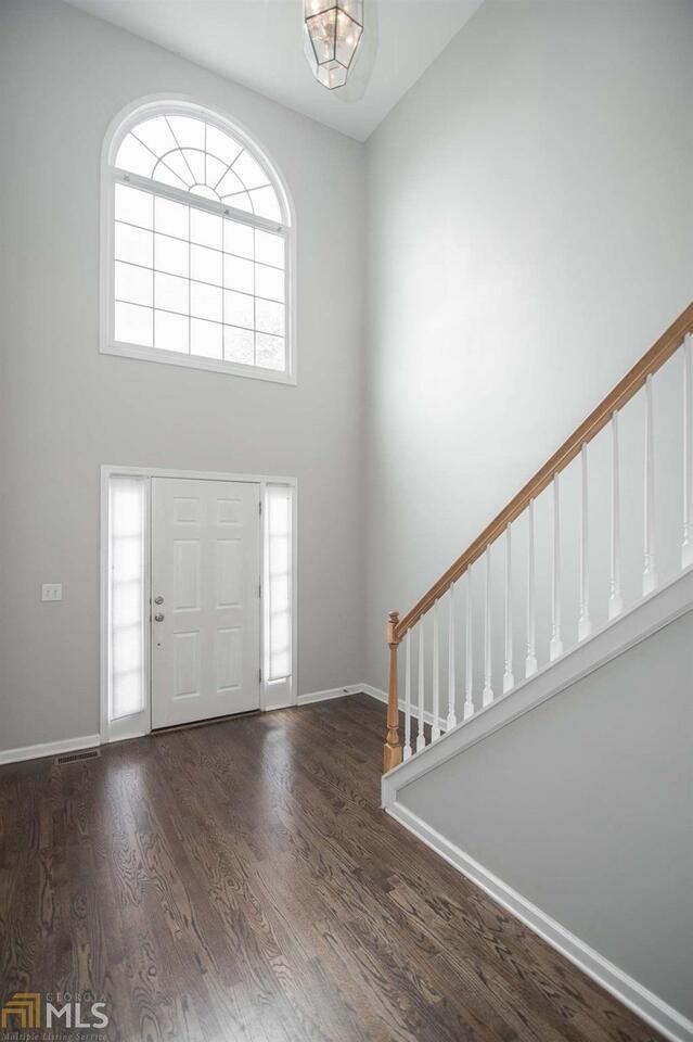 Foto del edificio - 755 Sheridan Ridge Ct