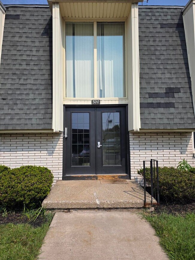 Building Photo - 500 South St
