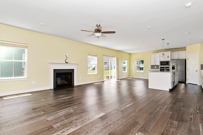 Foto del edificio - 206 Harrier Dr