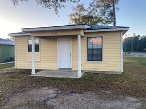 Building Photo - 12225 Prudie Cir