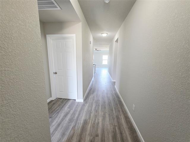 Foto del edificio - 1024 Springview Ln