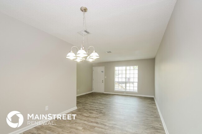 Foto del edificio - 541 Closhire Ln